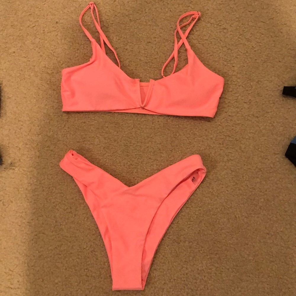 NEW Bathing suit
